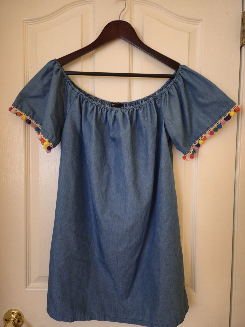 Forever 21 Chambray Off-Shoulder Blouse M Pom Pom Trim Boho EUC